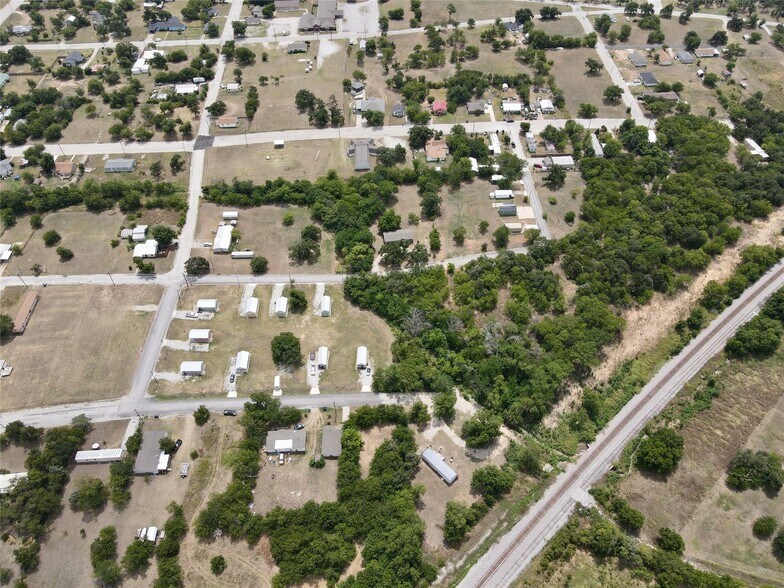 More Photos Of 509 Ussery St, Bowie Manufactured Housing Mobile Home Park For Sale