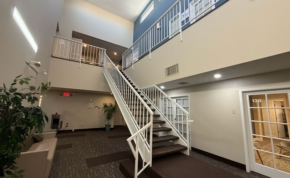 More Photos Of 4425 Juan Tabo Blvd NE, Albuquerque Office For Lease