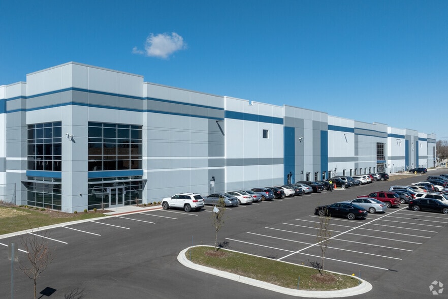 Primary Photo Of 2050 Cornell Ave, Melrose Park Distribution For Lease