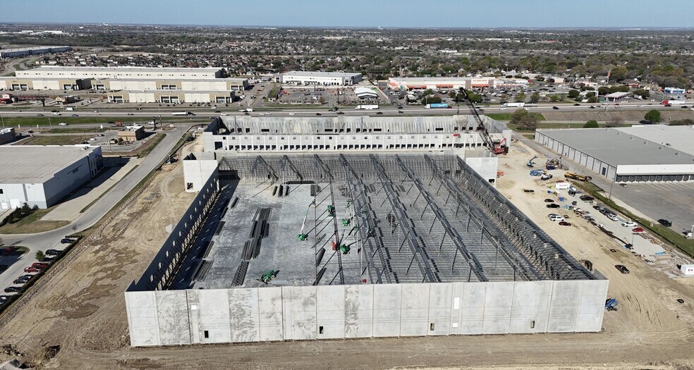 More Photos Of 7901 South Fwy, Fort Worth Unknown For Lease