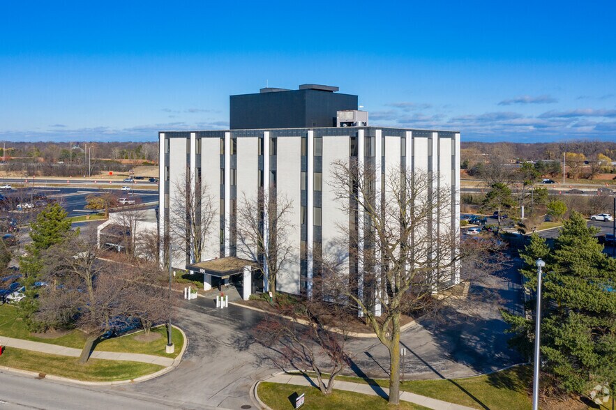 More Photos Of 601 Skokie Blvd, Northbrook Office For Lease