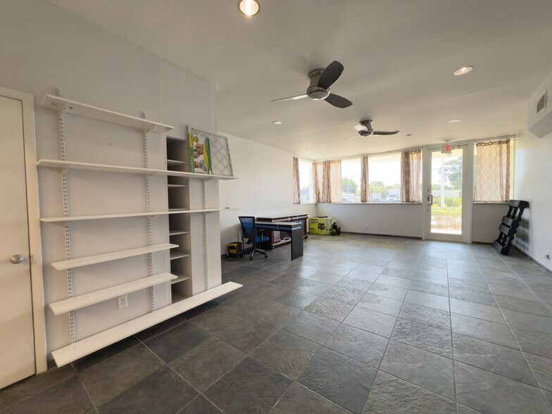 More Photos Of 805 N Federal Hwy, Boynton Beach Freestanding For Sale