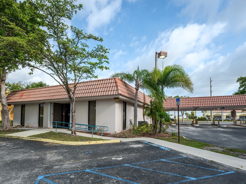 More Photos Of 2250 W Woolbright Rd, Boynton Beach Bank For Sale