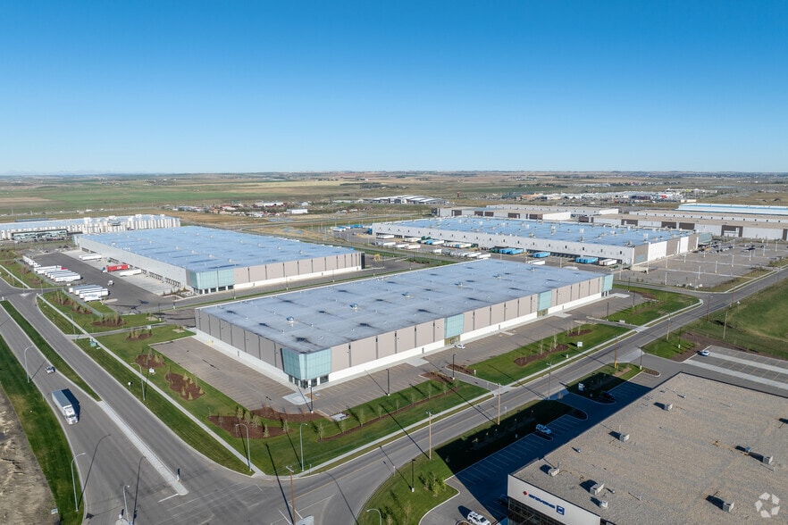 More Photos Of 260085 Range Road 293, Calgary Warehouse For Lease