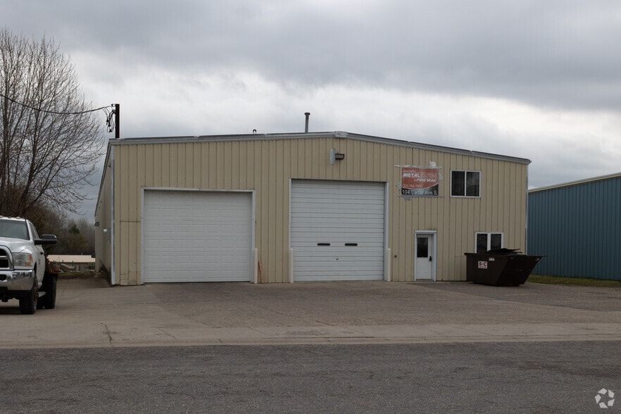 More Photos Of 104 Cedar Ave S, Watkins Warehouse For Sale