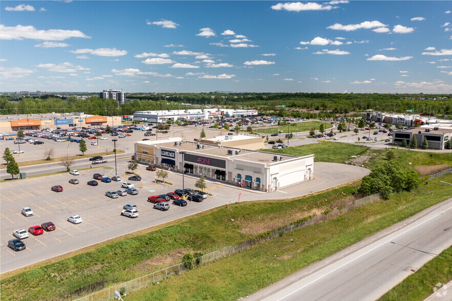 More Photos Of 5205 Boul Robert-Bourassa, Laval Unknown For Lease