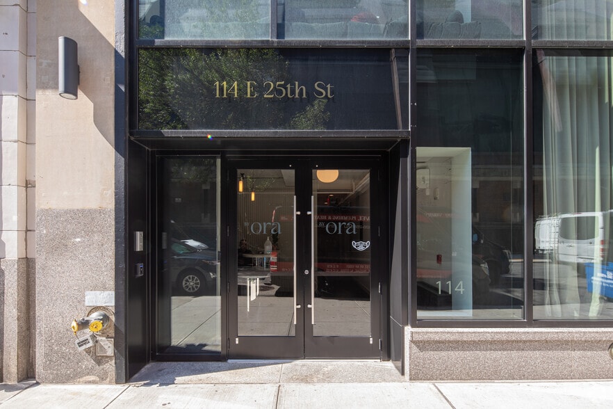 More Photos Of 114 E 25th St, New York Office For Lease