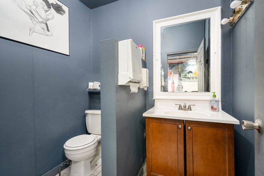 More Photos Of 393 Main St, Medford General Retail For Sale
