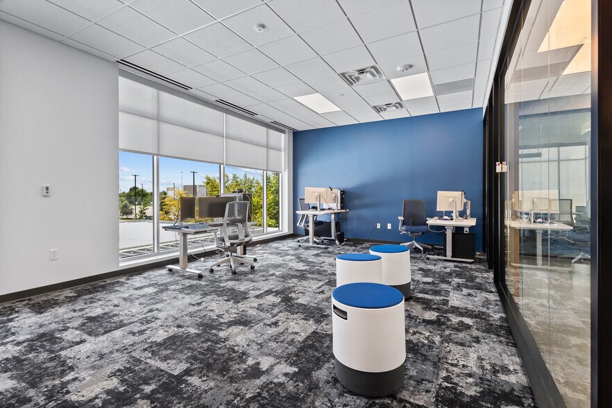 More Photos Of 8261 Belleview Dr, Plano Loft Creative Space For Lease