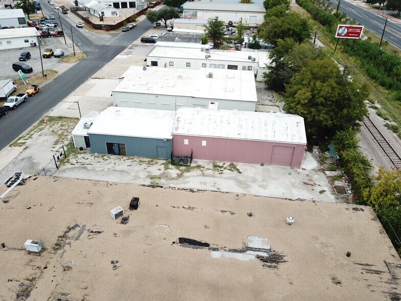 More Photos Of 620 Canion St, Austin Warehouse For Lease
