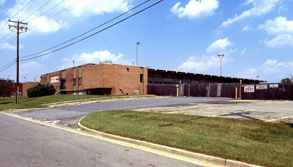 More Photos Of 7631 Jefferson Ave, Landover Distribution For Lease