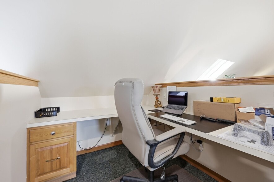 More Photos Of 200 Center St, Ludlow Medical For Sale