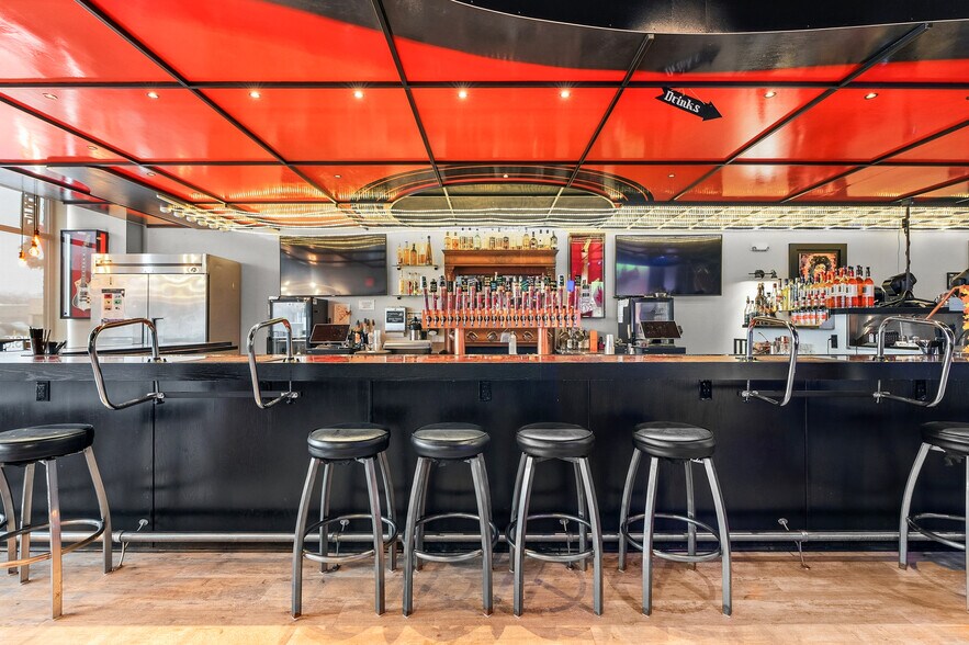 More Photos Of 117 E Allegan St, Otsego General Retail For Sale