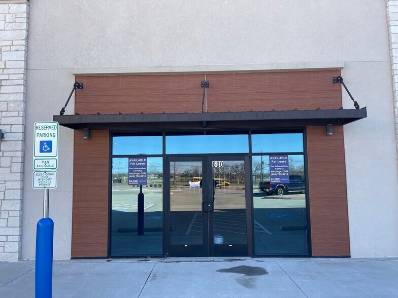 More Photos Of 1000 W Eldorado Pky, Little Elm Freestanding For Lease