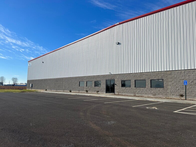 More Photos Of 173 Technology Way, Bowling Green Industrial For Sale