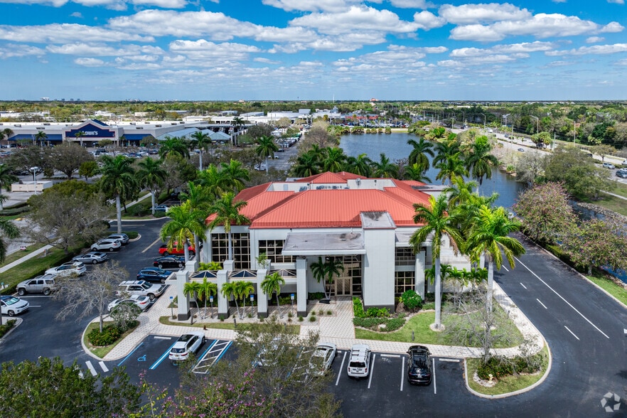 More Photos Of 6435 Naples Blvd, Naples Serviced Offices For Lease