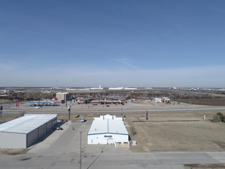 More Photos Of 2210 E Kansas Ave, Mcpherson Freestanding For Lease