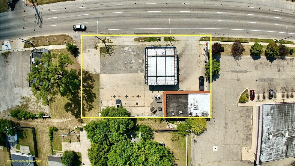 More Photos Of 8091 E Eight Mile Rd, Warren Freestanding For Sale