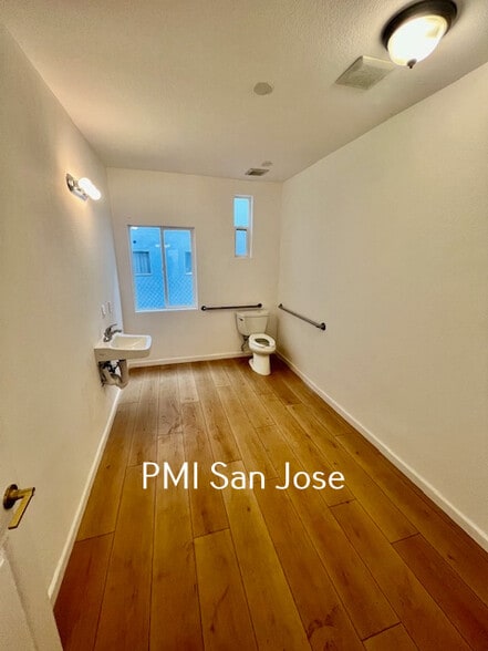 More Photos Of 470-472 S 10th St, San Jose Office For Lease