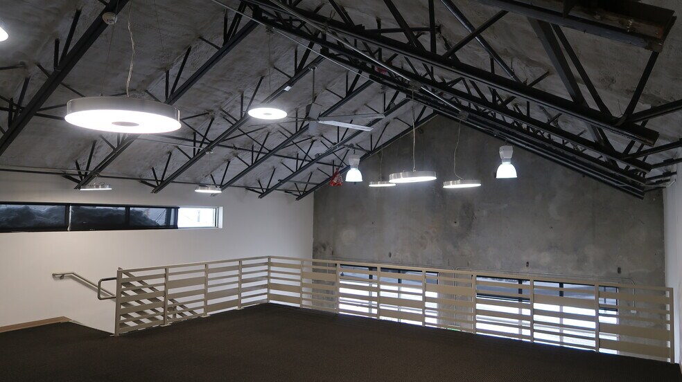 More Photos Of 1067 Grand Ave, Farmington Storefront Retail Office For Sale