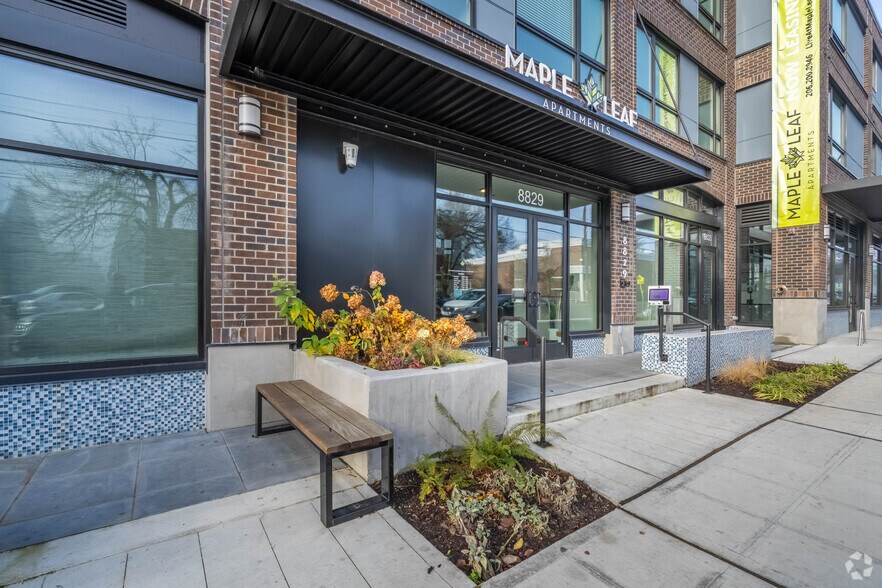More Photos Of 8829 Roosevelt Way NE, Seattle Apartments For Lease