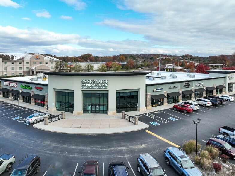 Primary Photo Of 7531-7569 Barnett Way, Powell General Retail For Lease