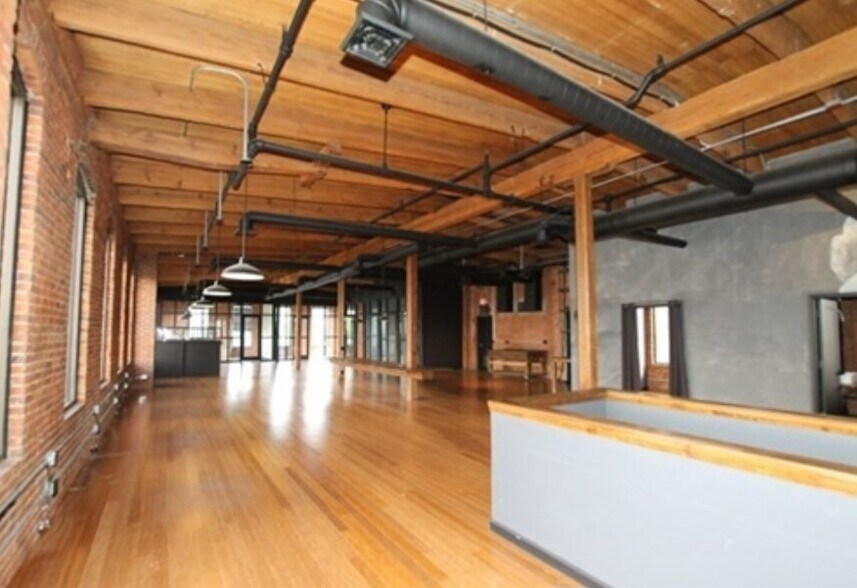 More Photos Of 25 Union St, Worcester Loft Creative Space For Lease