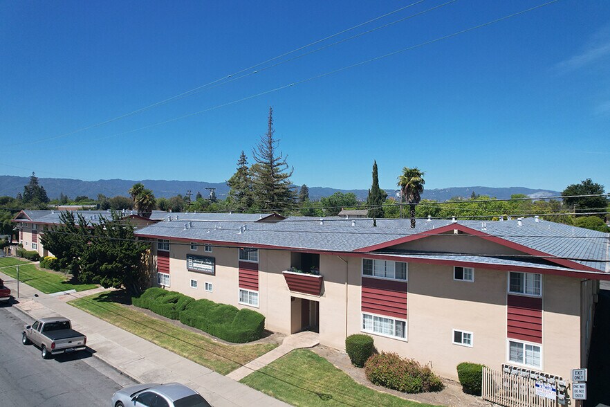 More Photos Of 1075-1085 Saratoga Ave, San Jose Apartments For Sale