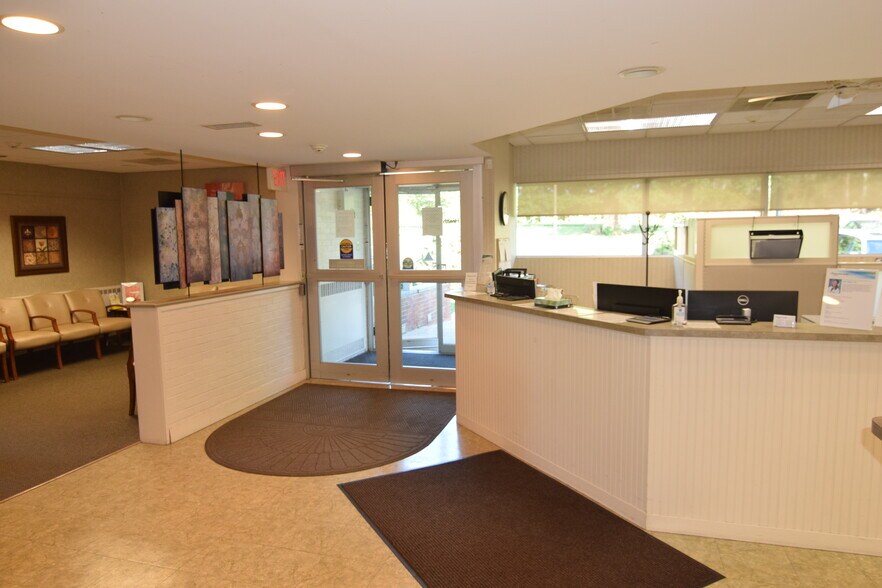 More Photos Of 315 W State St, Doylestown Medical For Sale