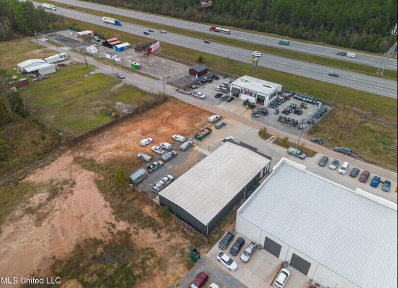 More Photos Of 14509 Stenum St, Biloxi Office For Sale