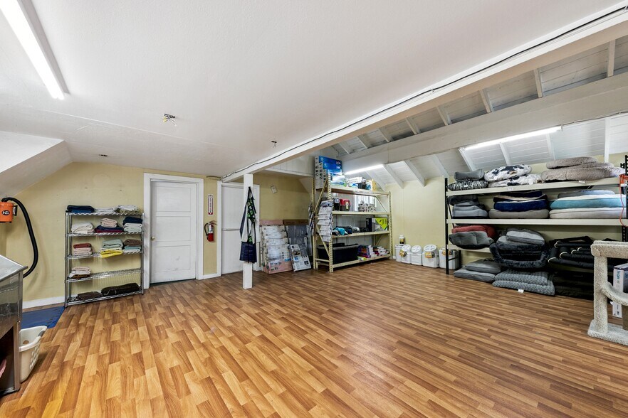 More Photos Of 2205 Lake Tahoe Blvd, South Lake Tahoe Storefront Retail Office For Sale