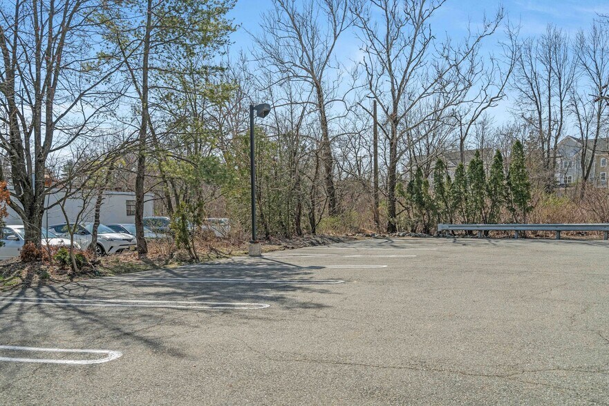 More Photos Of 575 State Route 10, Whippany Office For Lease