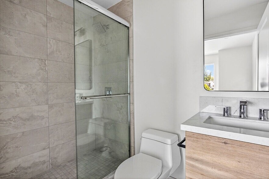More Photos Of 2139 Balboa Ave, San Diego Apartments For Sale
