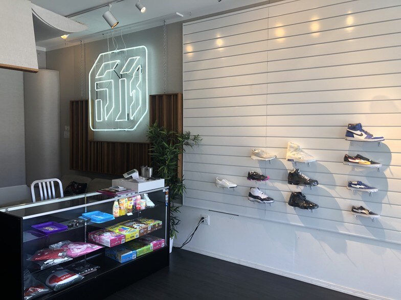 More Photos Of 7368-7374 Melrose Ave, Los Angeles Storefront For Lease