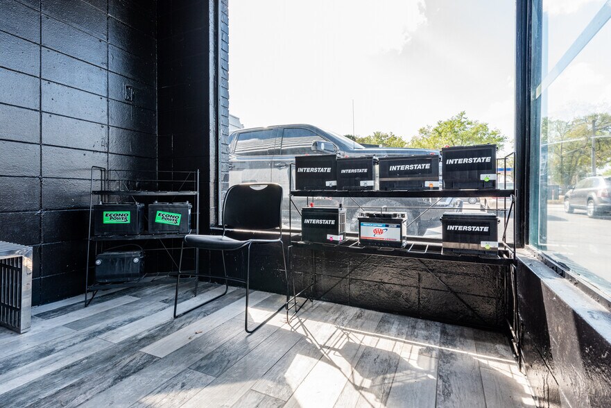 More Photos Of 2501 Sanford Ave, Sanford Auto Repair For Sale