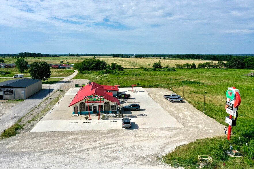 More Photos Of 37 Enterprise Dr, Seymour General Retail For Sale