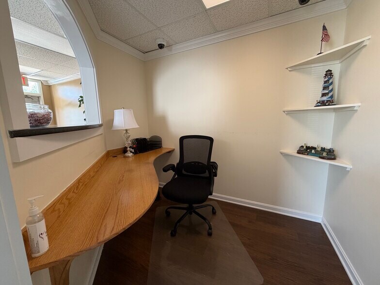 More Photos Of 301-306 Steeple Chase Dr, Prince Frederick Office For Sale