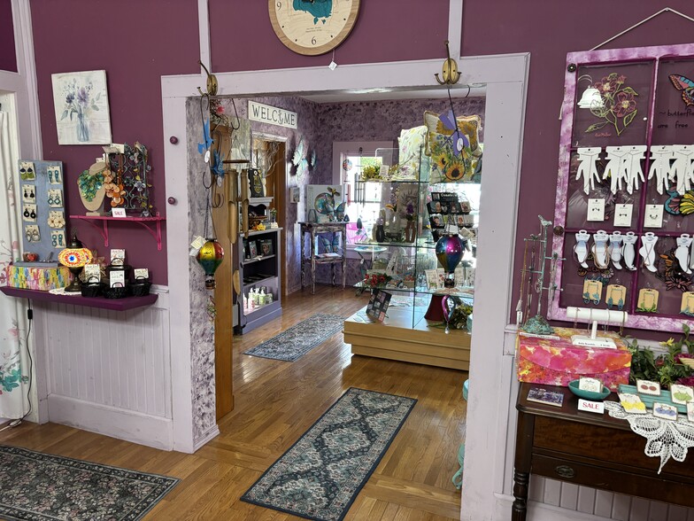 More Photos Of 203 S Main St, Crystal Storefront For Sale