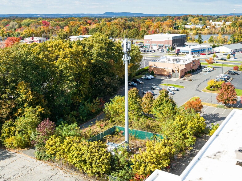 More Photos Of 1349 Boston Rd, Springfield General Retail For Sale