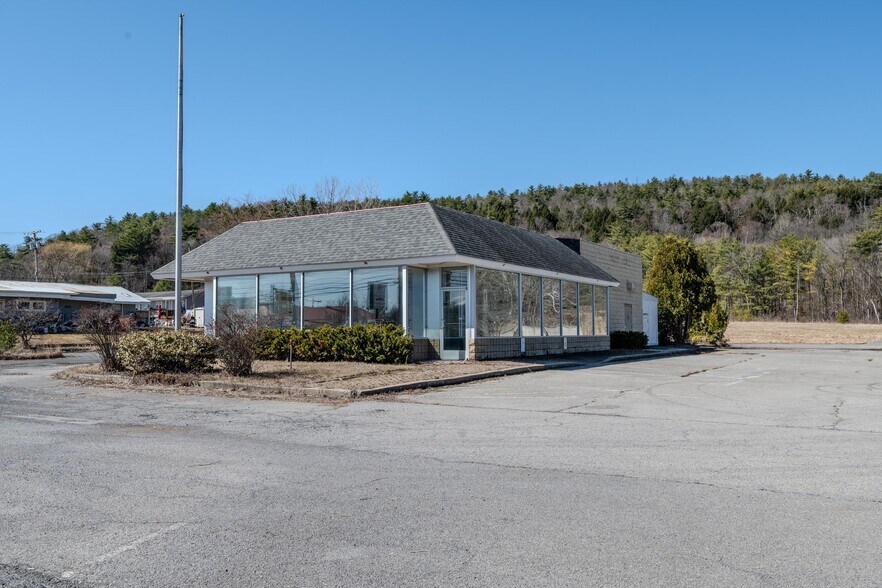 More Photos Of 270 Broadway, Whitehall Freestanding For Sale