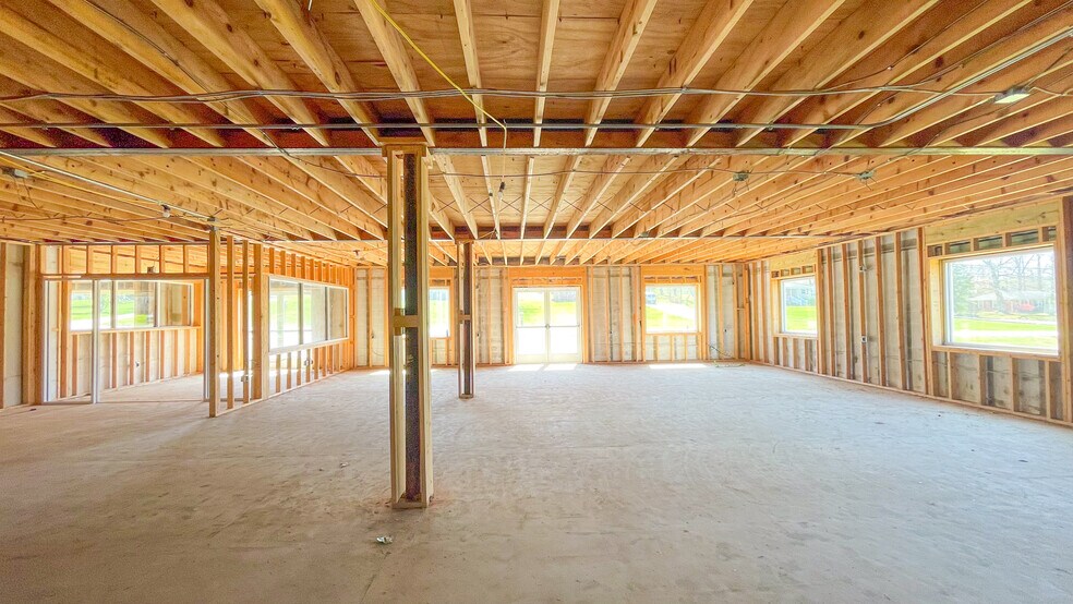 More Photos Of 1870 Old Hodgenville Rd, Campbellsville Flex For Sale