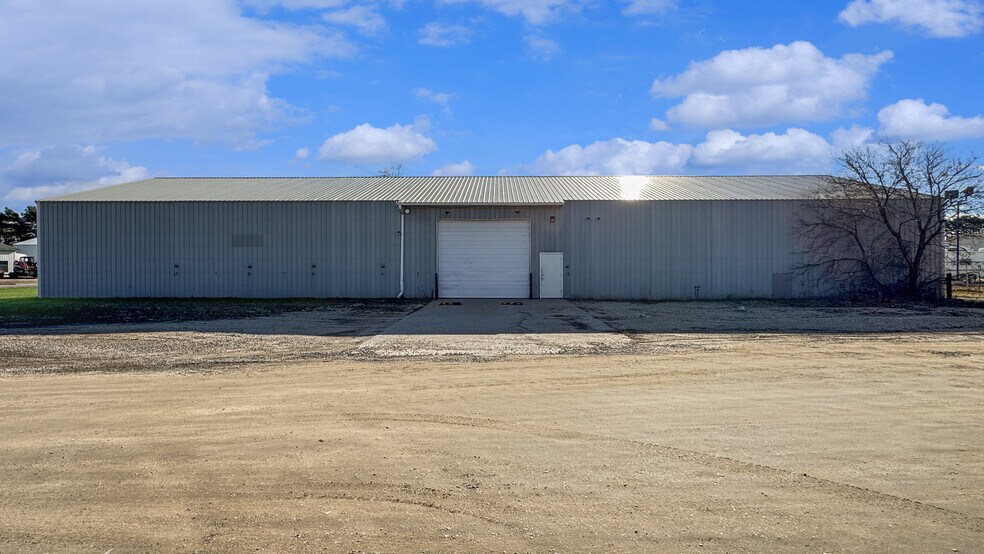 Primary Photo Of 291 Hanthorn st, Cadillac Distribution For Lease