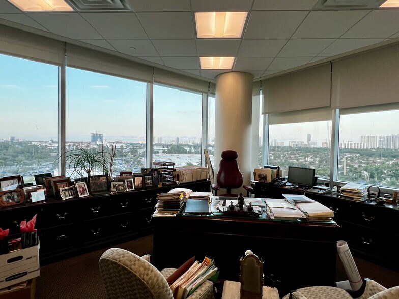 More Photos Of 20900 NE 30th Ave, Aventura Office Residential For Sale