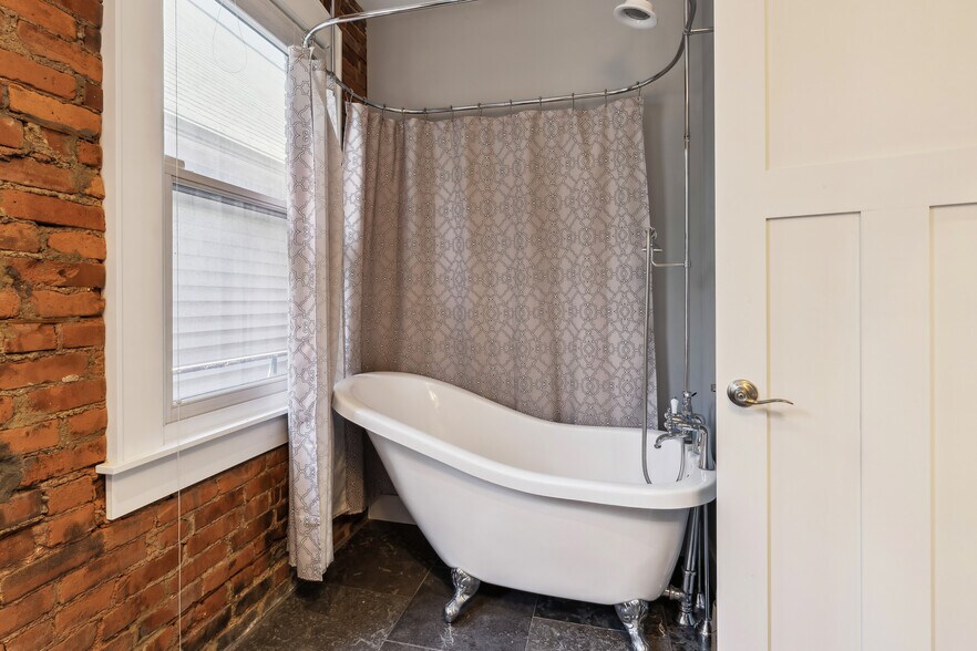 More Photos Of 801 Literary Rd, Cleveland Storefront Retail Residential For Sale