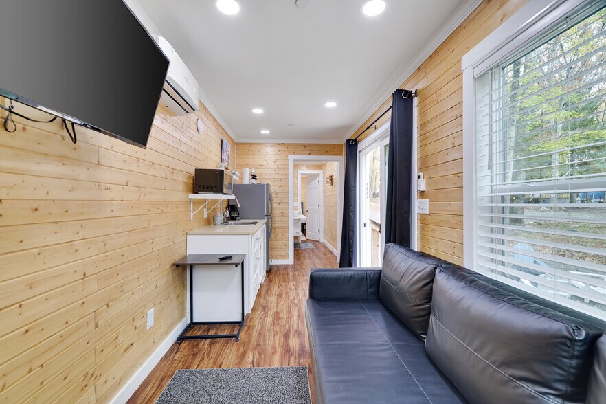 More Photos Of 2624 State Route 534, Albrightsville Hotel For Sale