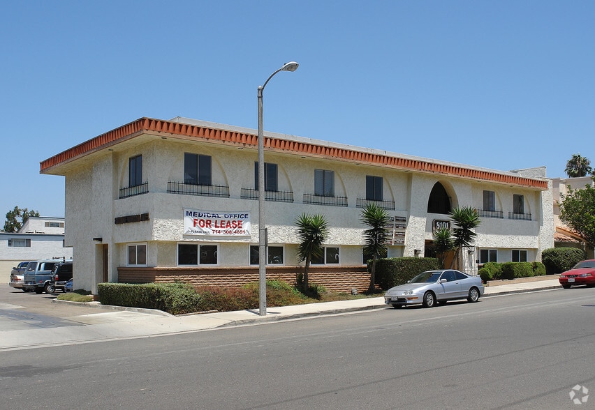 Primary Photo Of 8101 Newman Ave, Huntington Beach Medical For Lease