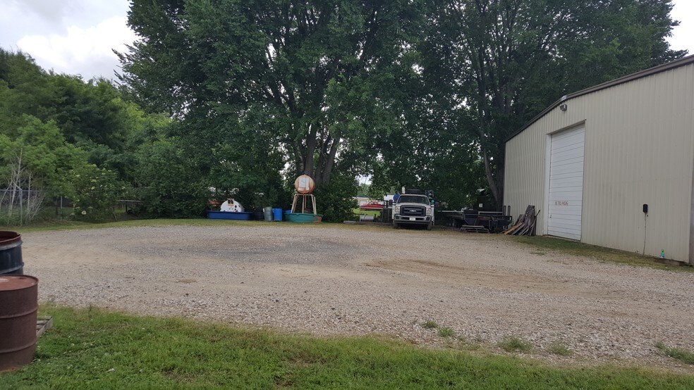 More Photos Of 1905-1907 Alfred Ln, Bossier City Warehouse For Lease