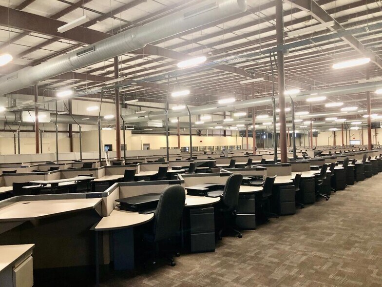 More Photos Of 4501 N Superior Dr, Muncie Industrial For Lease