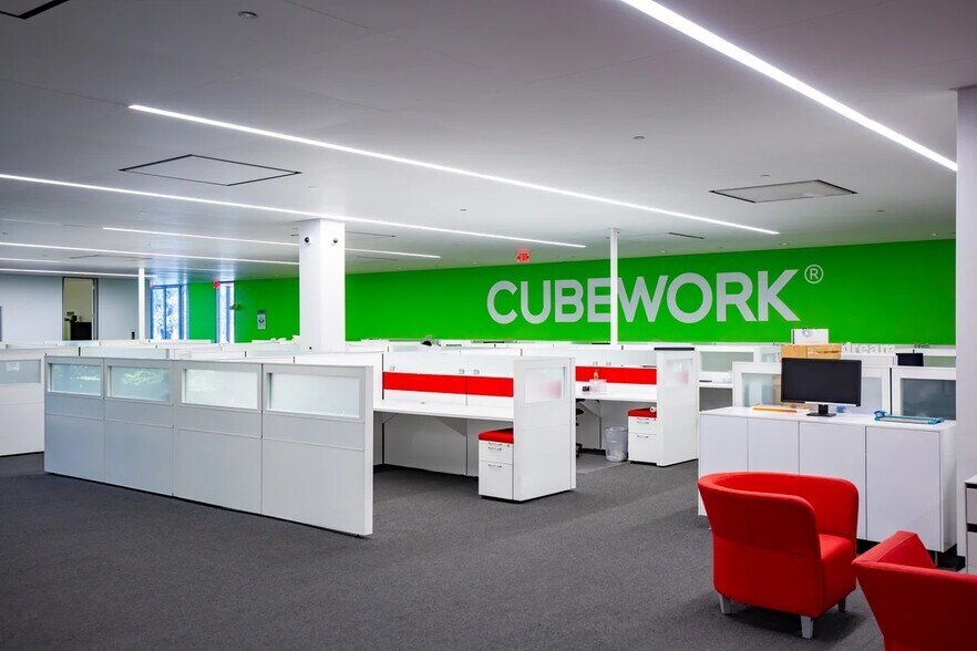 More Photos Of 2323 Main St, Irvine Warehouse For Lease