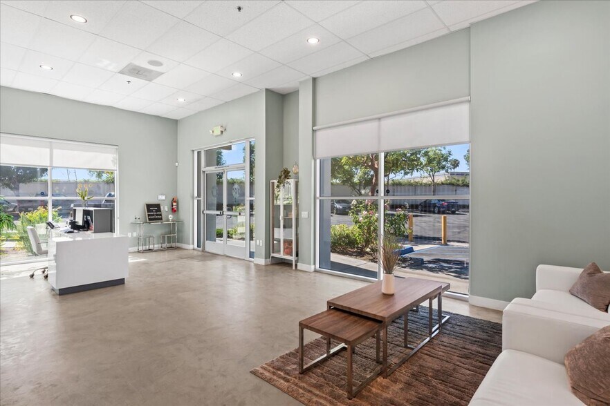 More Photos Of 15210 Central Ave, Chino Loft Creative Space For Sale